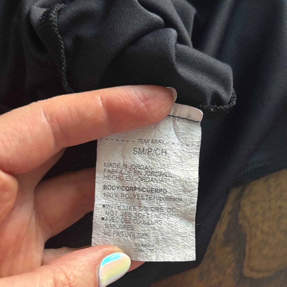 Under Armour Women's Black and White Tank Top - Picture 3 of 3